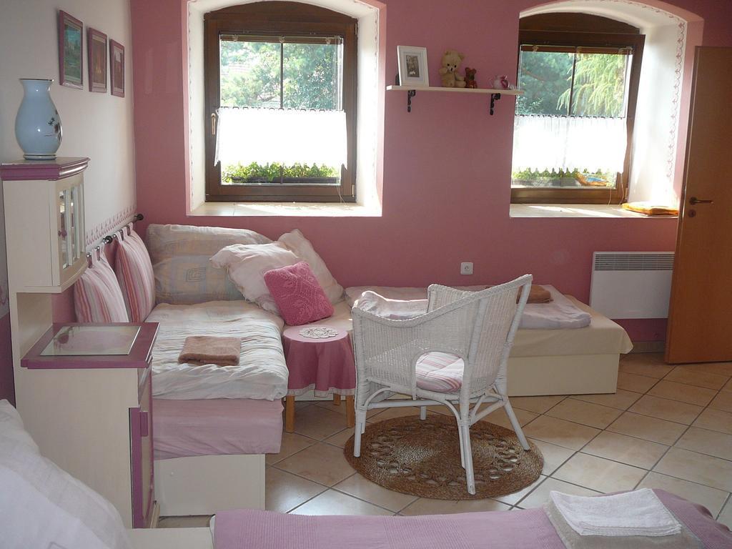 La Ferme De Sissi Apartamento Smrzice Quarto foto